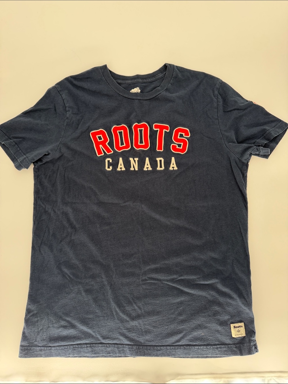 Roots Canada Navy Blue 100% Cotton Graphic T-Shirt Size Large‎
